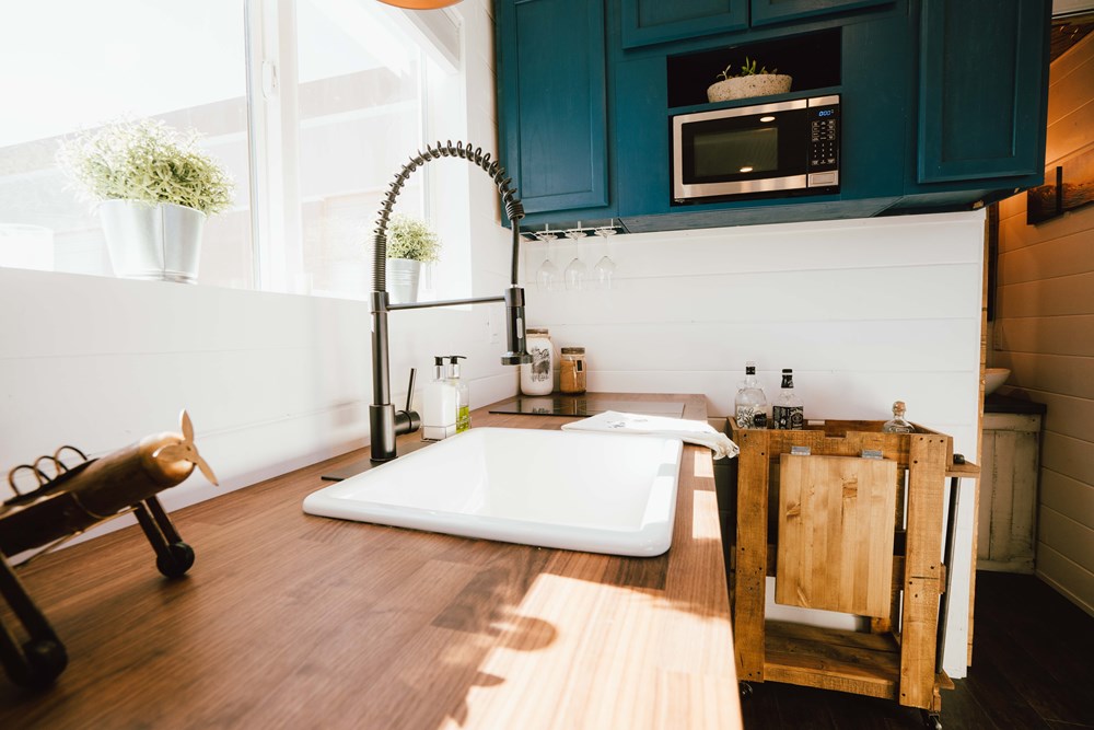 20' Custom Shipping Container Tiny Home - Image 4 Thumbnail