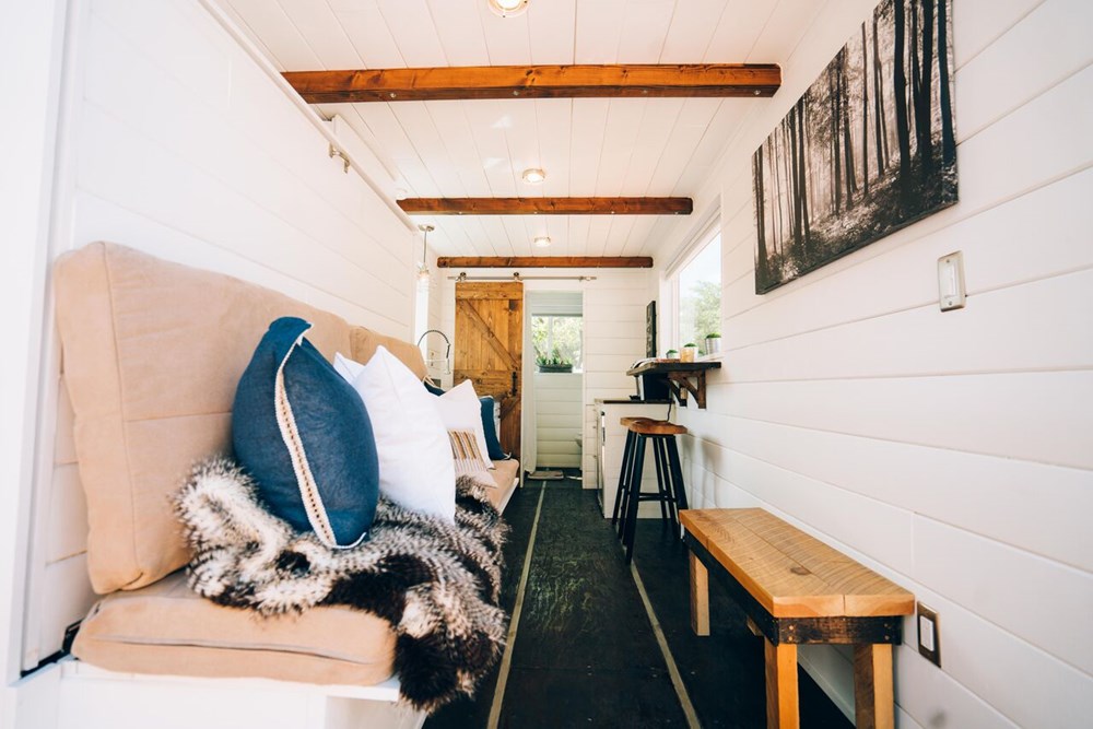 20' Luxury Container Tiny House - Image 2 Thumbnail