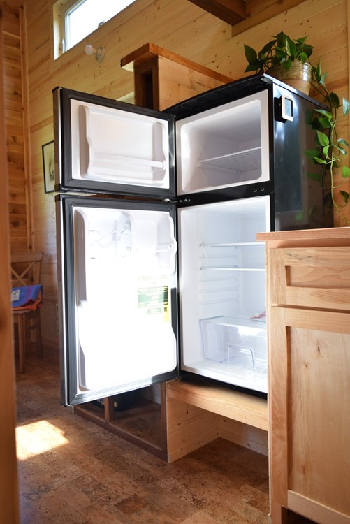16' Tiny House on Wheels - Image 2 Thumbnail