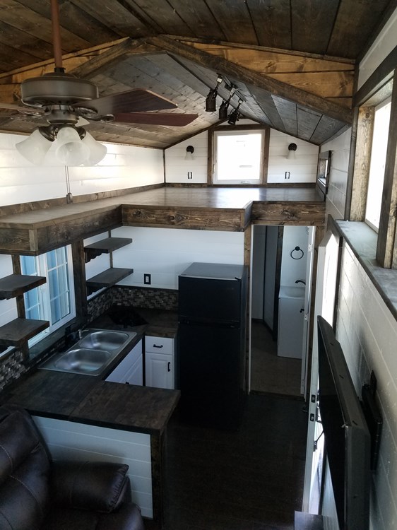 28' Tiny House w/ Unique Layout - Image 6 Thumbnail