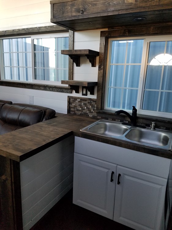 28' Tiny House w/ Unique Layout - Image 4 Thumbnail