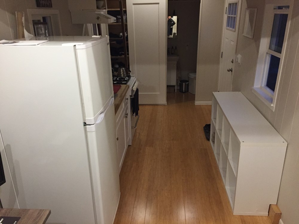 22' off-grid tiny house, professionally built, comes with appliances - Image 4 Thumbnail