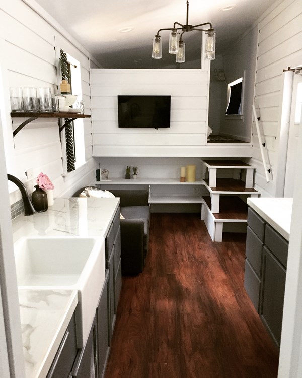 26' Gooseneck Tiny House - Image 4 Thumbnail