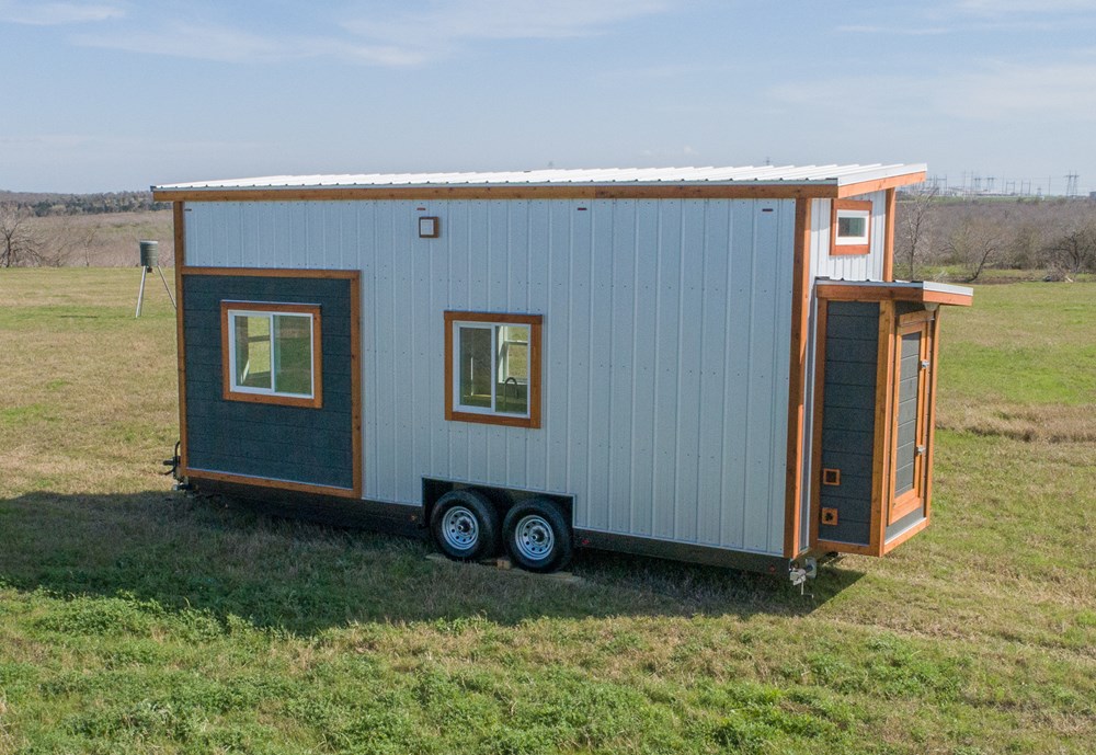 Reduced - 24' Trailblazer - TURNKEY - Image 4 Thumbnail