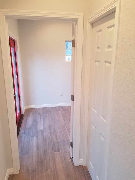 Gorgeous Tiny Home - Image 4 Thumbnail