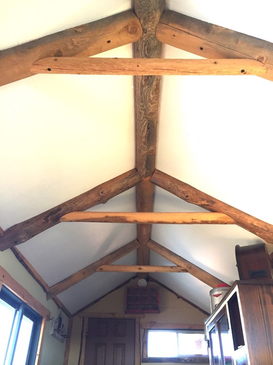 Tiny Cabin/Extra bedroom/art or music studio  - Image 2 Thumbnail