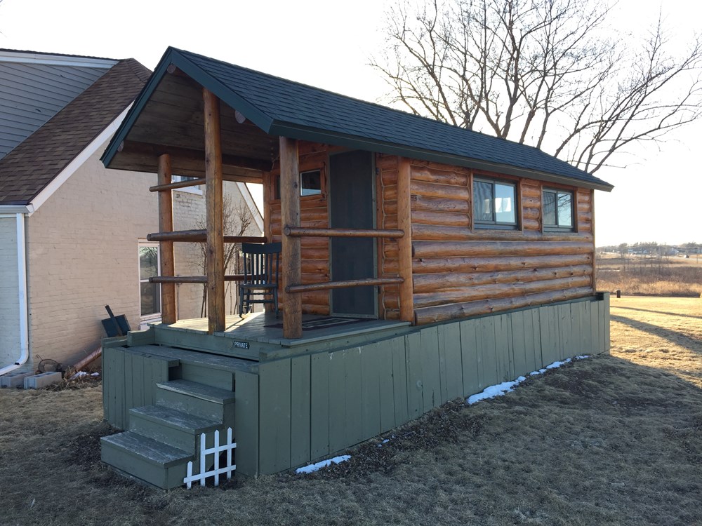 Tiny Cabin/Extra bedroom/art or music studio  - Image 4 Thumbnail