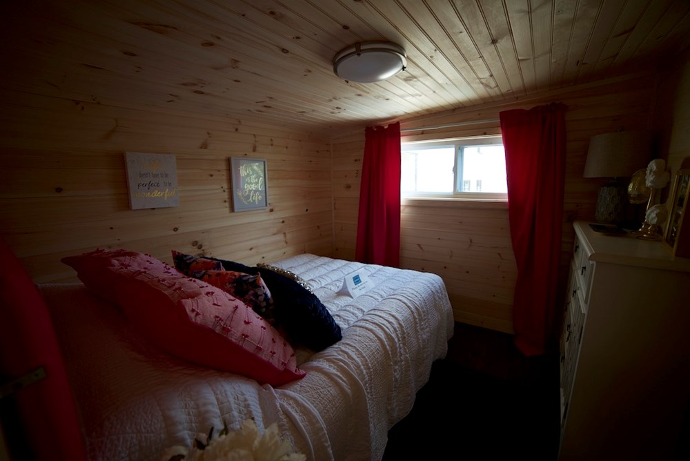 Luxury-Rustic 28’ Goose Neck Tiny House on Wheels - Image 3 Thumbnail