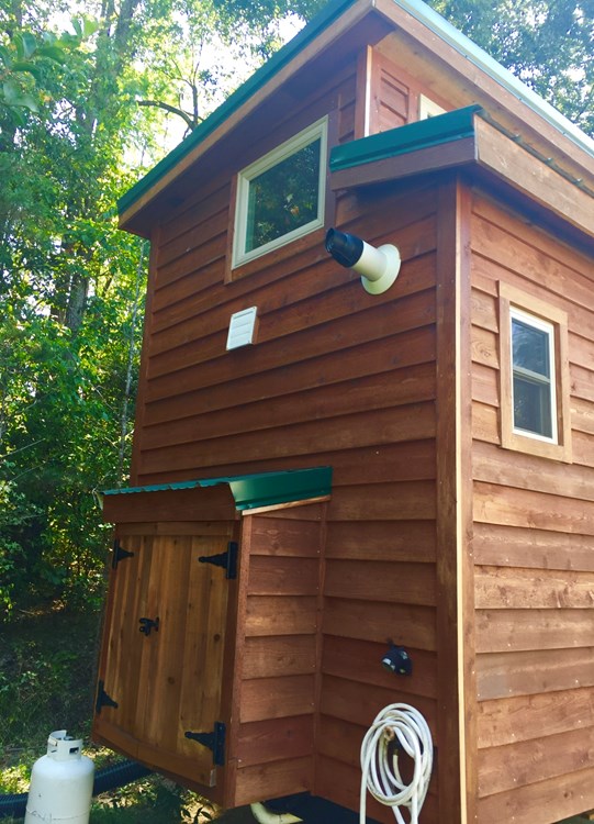 Custom Cider Box Tiny House - Image 3 Thumbnail