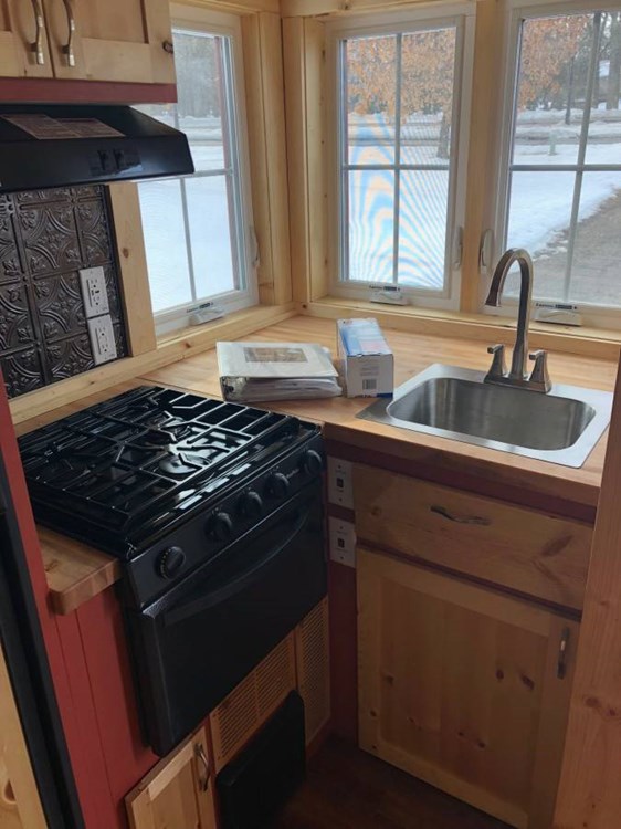 ($35,000) New 2017 20' Tiny House on Wheel - Image 4 Thumbnail