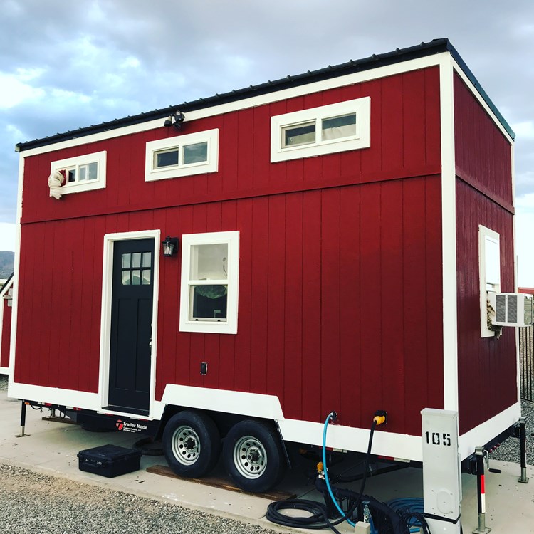 Upper Valley Tiny Home in Joshua Tree, California - Image 2 Thumbnail