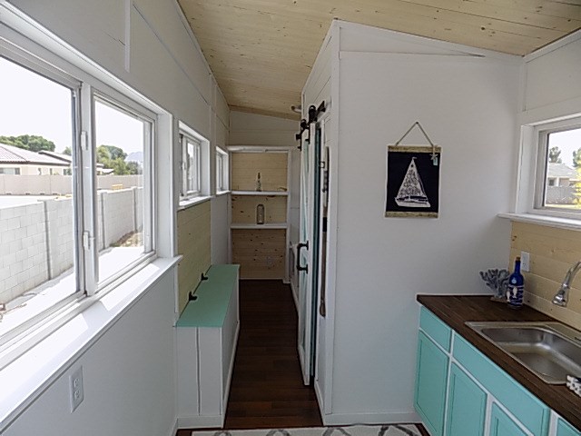 @@@ TINY HOUSE ON WHEELS LETS MAKE A DEAL@@@ $20,000 - Image 2 Thumbnail