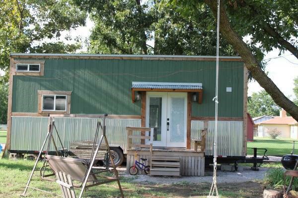 28 ft Tiny Home on Wheels - Image 1 Thumbnail