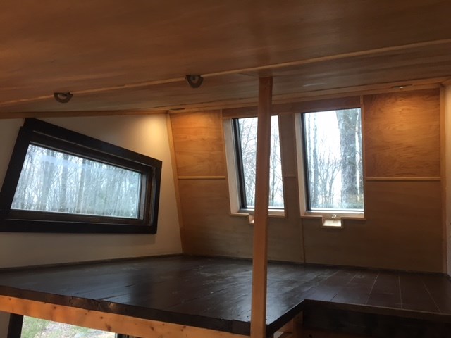 16 foot Tiny House on a Trailer - Image 4 Thumbnail