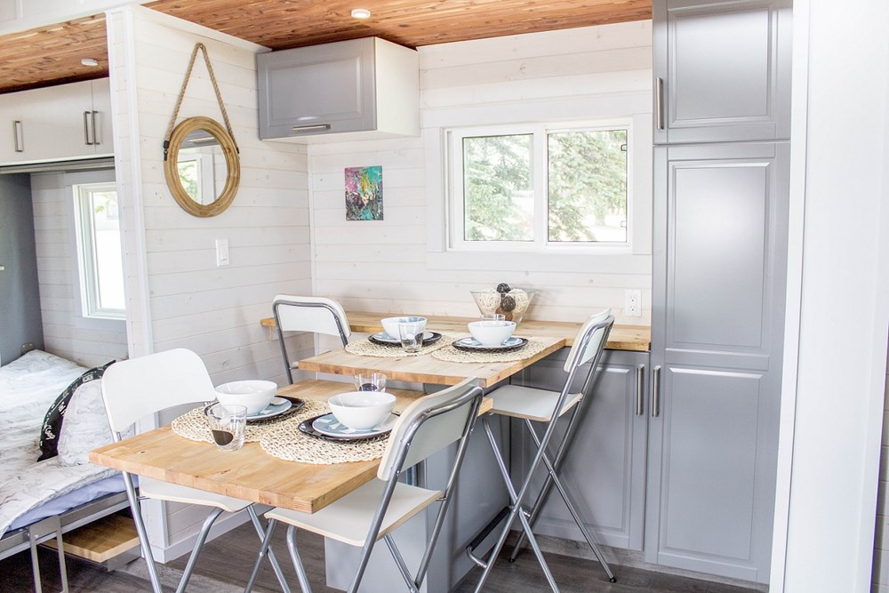 Expandable Modern Tiny House On Wheels (374sqft)  - Image 4 Thumbnail