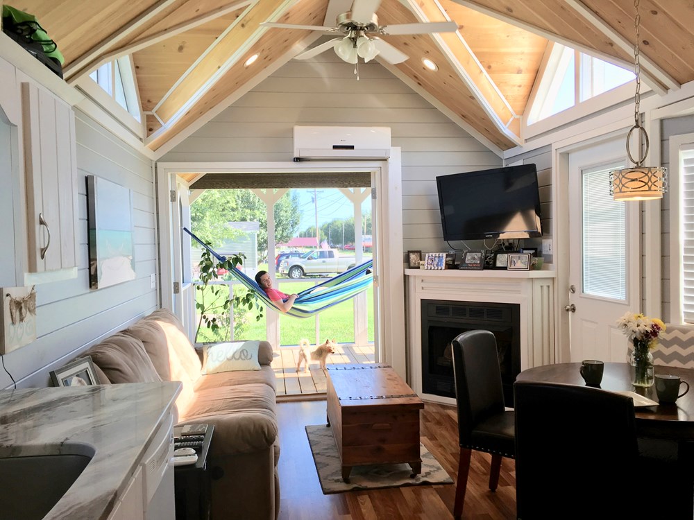 Tiny House for sale in Alabama- Fully Furnished!