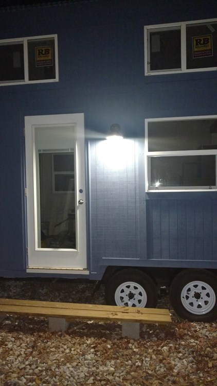 12/2017 Tiny House 20ft long 8ft wide - Image 3 Thumbnail