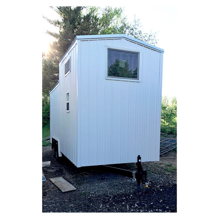 New construction farmhouse on wheels - Image 4 Thumbnail