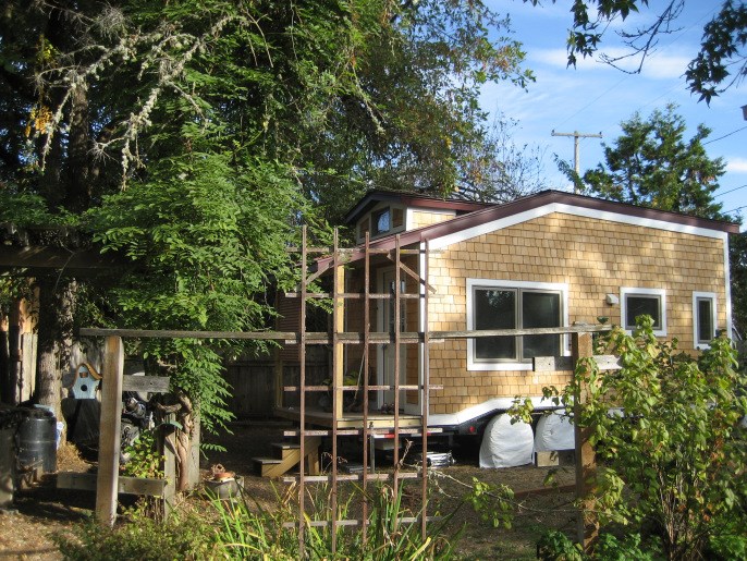 Cozy Tiny Home for Sale! - Image 2 Thumbnail