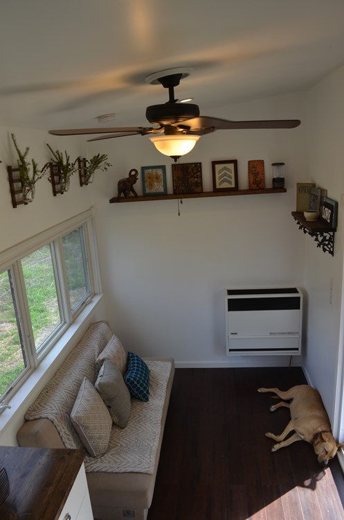 ***PENDING***   Beautiful 25ft Tiny House on Wheels for Sale in Upstate New York - Image 4 Thumbnail
