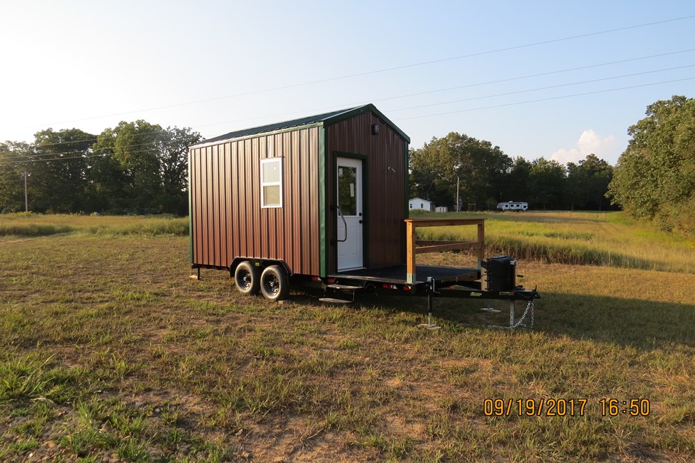 20ft Toy hauler hunting cabin