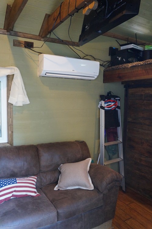 Tiny House for sale - Image 4 Thumbnail