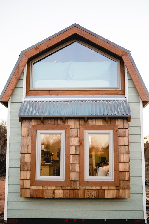 Live Smarter in this Tiny Home!  - Image 2 Thumbnail