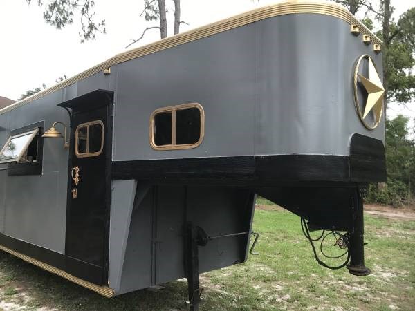 Beautiful tiny home/gypsy trailer  - Image 4 Thumbnail