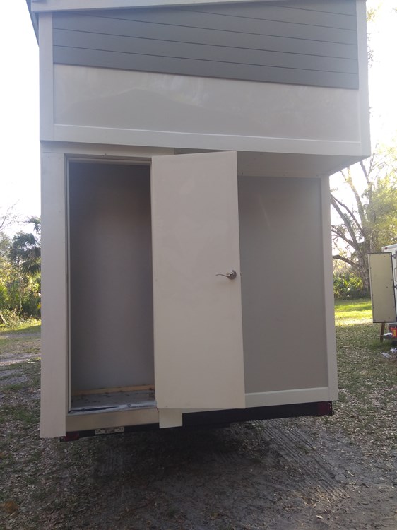 Tiny house with loft - Image 6 Thumbnail