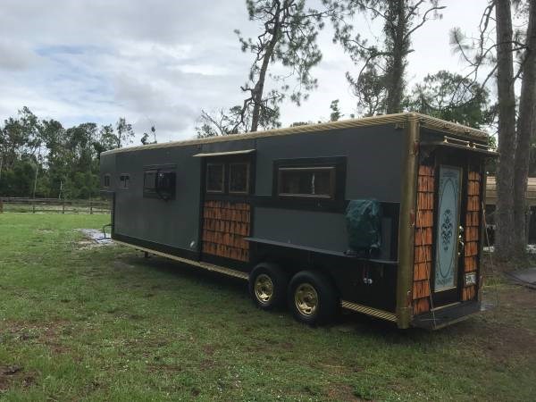 Beautiful tiny home/gypsy trailer  - Image 2 Thumbnail