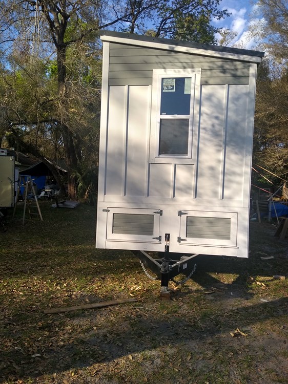 Tiny house with loft - Image 3 Thumbnail