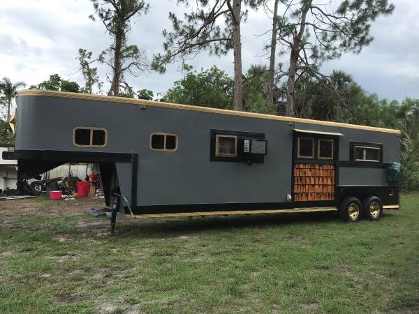 Beautiful tiny home/gypsy trailer 
