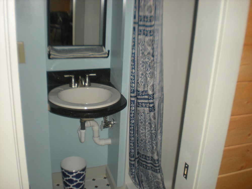 Luxury tiny house on wheels - Image 4 Thumbnail