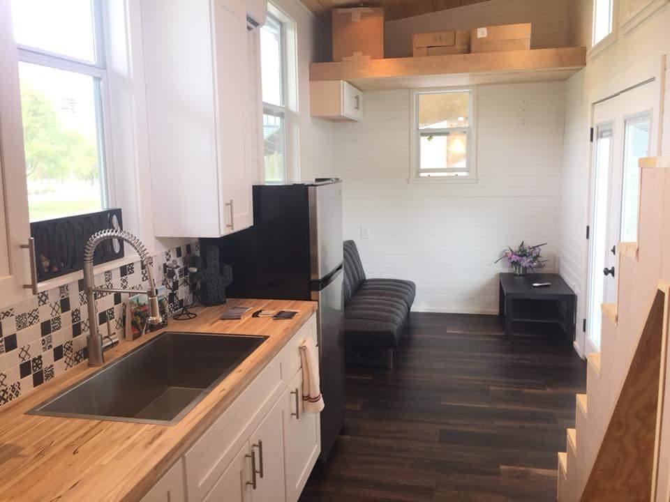 Spacious Tiny Home - Image 4 Thumbnail