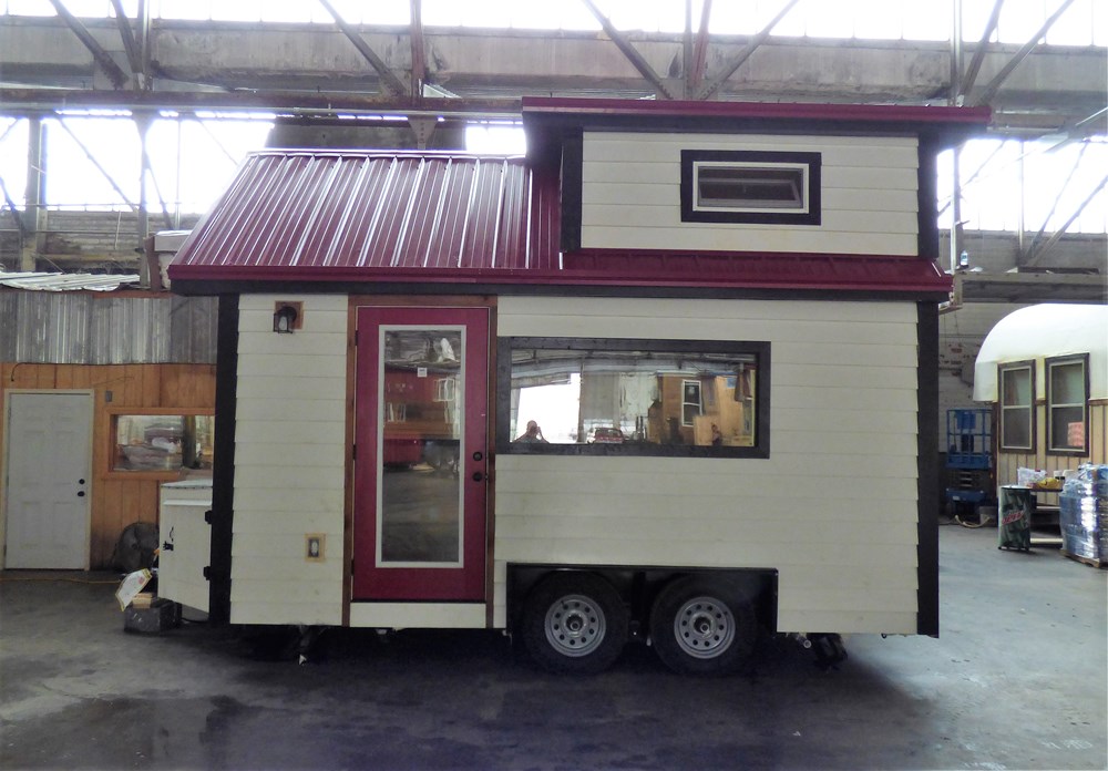 NEW TINY HOME on WHEELS  8' x 16'   $20,000 Firm.