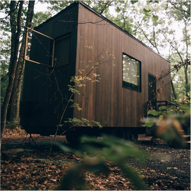 Custom-built Tiny house with minimalist design - Image 4 Thumbnail