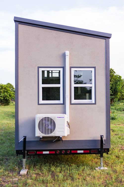 24' Efficient & Lightweight SIP Tiny House - Image 4 Thumbnail