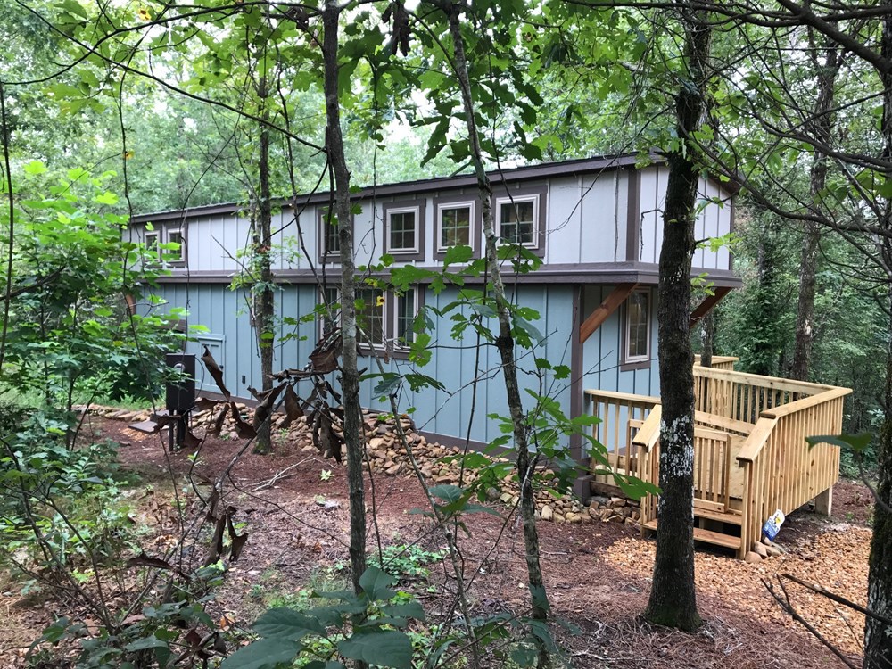 33' Tiny Dream House on Lookout Mountain - Image 2 Thumbnail