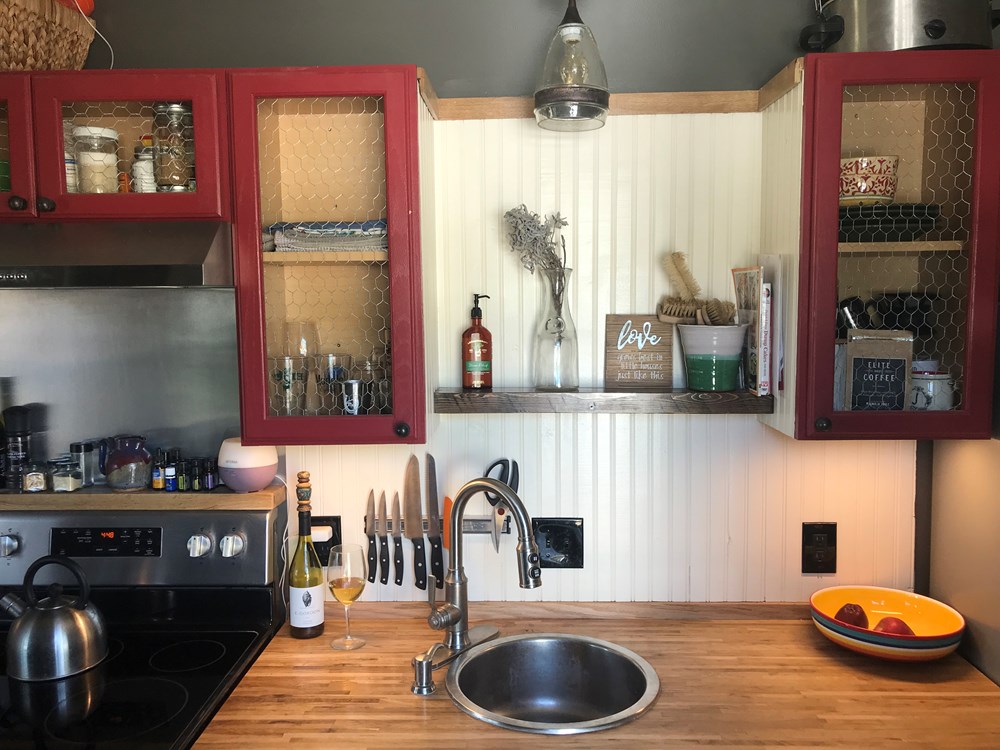 Quaint Shipping Container Home  - Image 3 Thumbnail