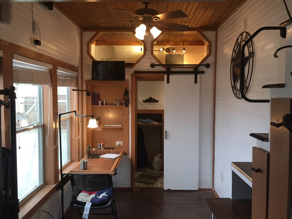 Custom Made Tiny House - Image 2 Thumbnail