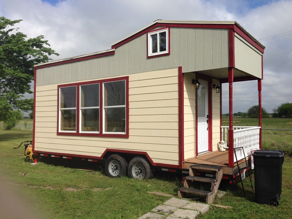 Custom Made Tiny House - Image 4 Thumbnail