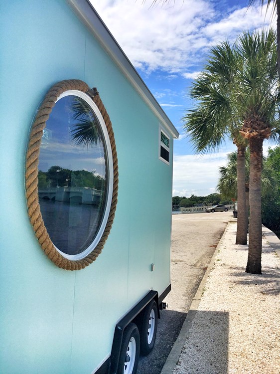 Tiny Beach House On Wheels Sleeps 4 4440 lbs LIGHTWEIGHT - Image 2 Thumbnail