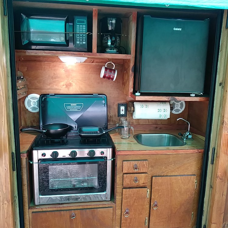 Weekender Tiny House - Image 4 Thumbnail