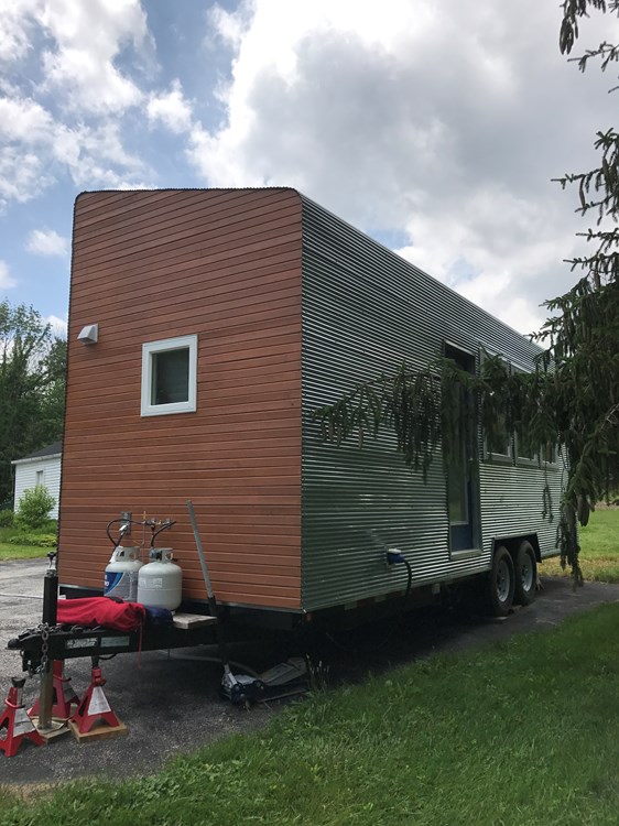 Tiny House on Wheels with sleeping loft 266sq ft. - Image 3 Thumbnail