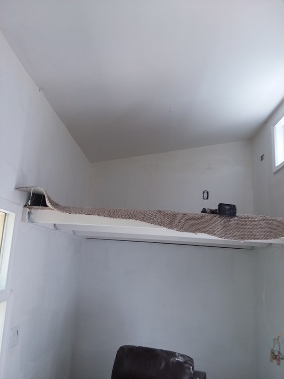 Luxuriuse Tiny House  - Image 3 Thumbnail