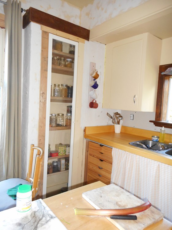 Tiny Home in Canadian Gulf Islands with ocean/mountain view. - Image 3 Thumbnail