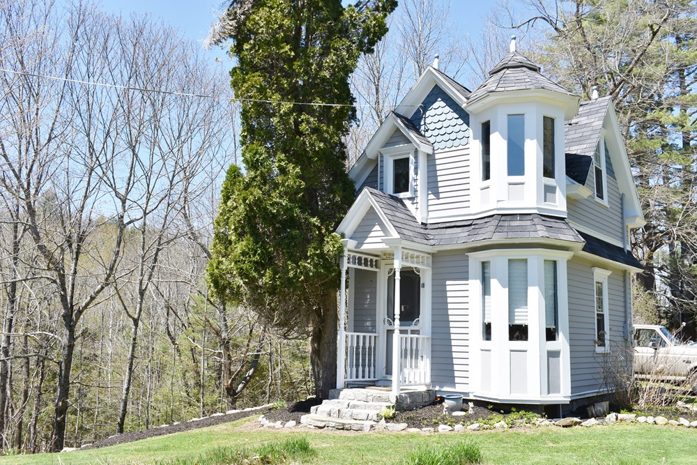 Victorian Tiny House