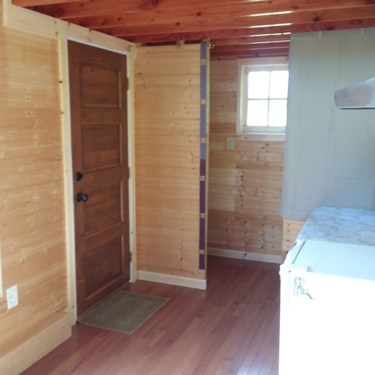 Cute Tiny House w/ Hardwood Floors - Image 3 Thumbnail