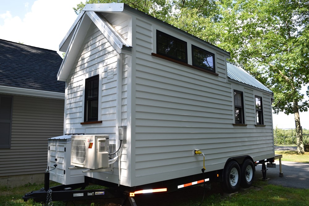 New Farmhouse Style 8'X20' Tiny House on Wheels - Image 2 Thumbnail