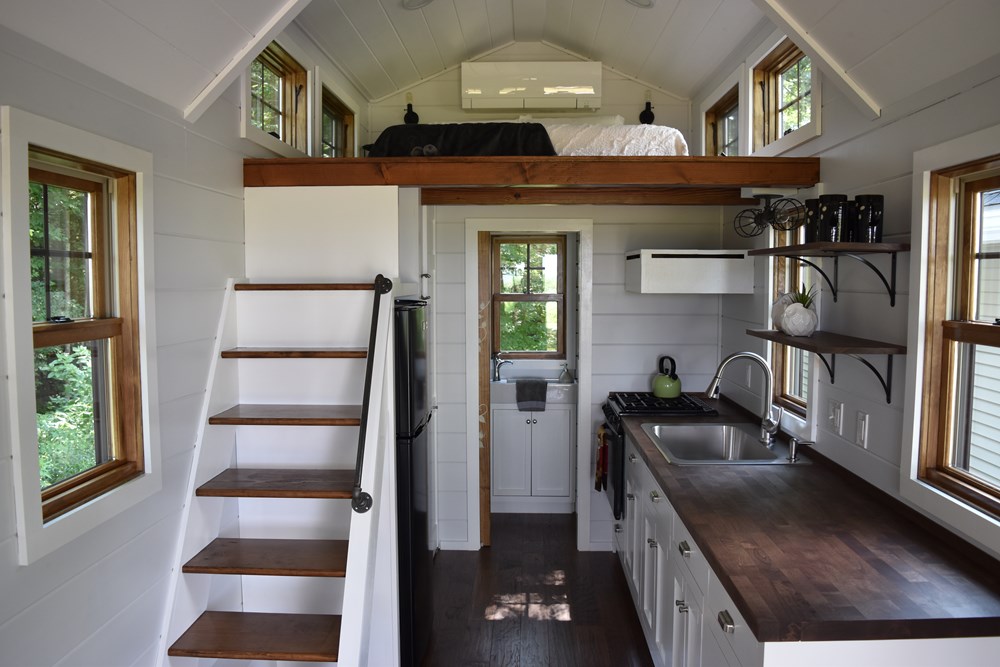 New Farmhouse Style 8'X20' Tiny House on Wheels - Image 4 Thumbnail